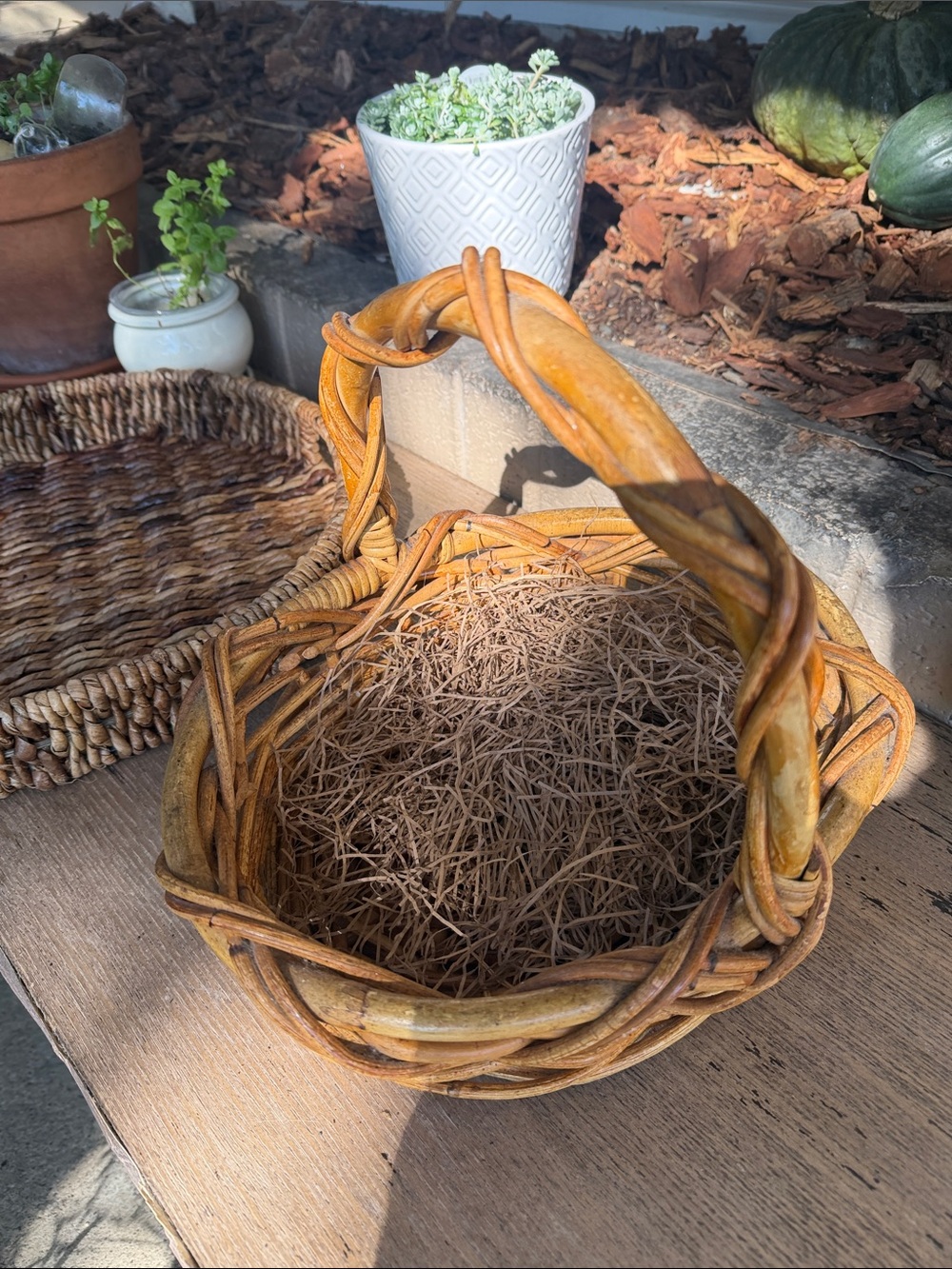 Handwoven Wicker Basket Tote in Natural Brown vintage